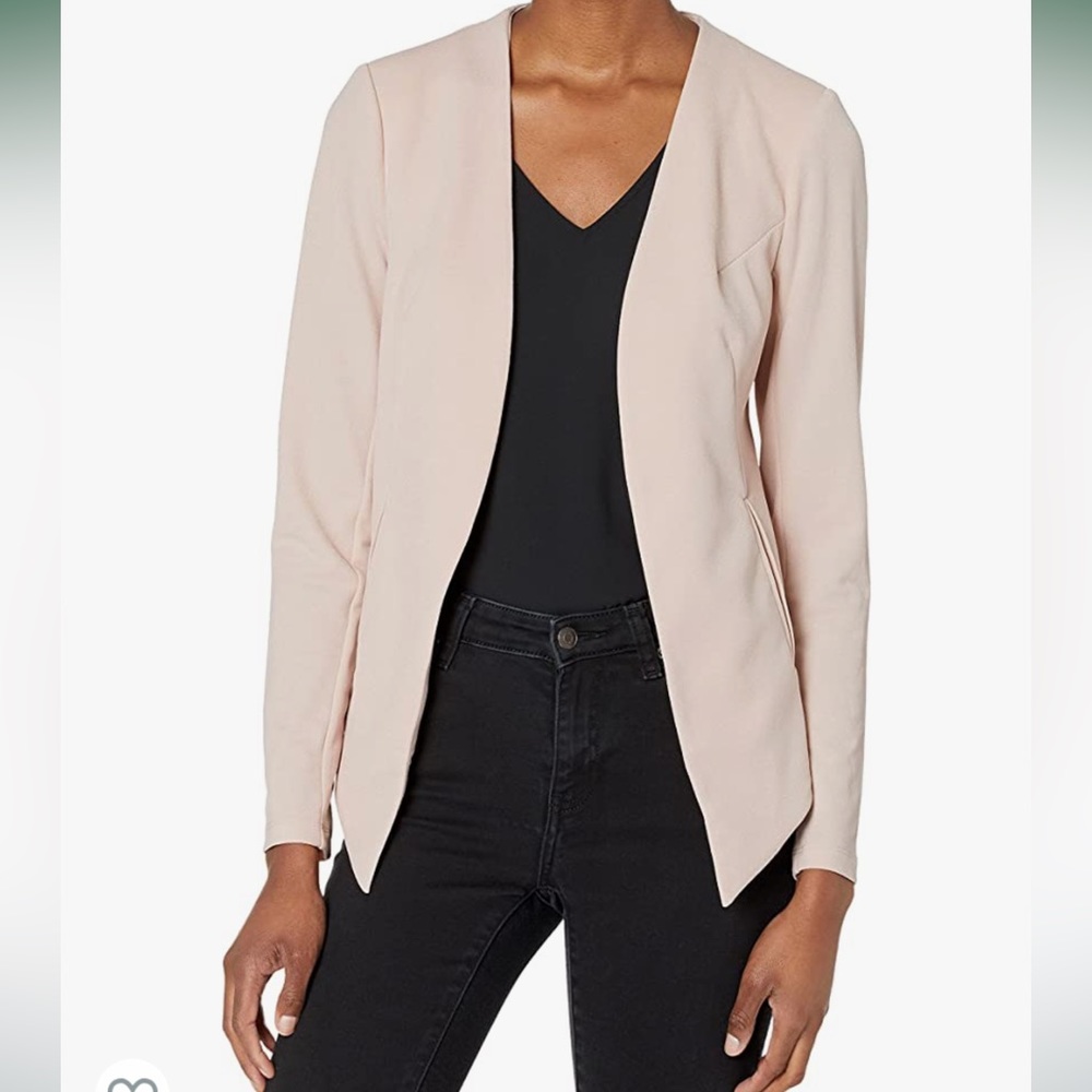 BCBGeneration Cream Tuxedo Blazer Size Large EUC